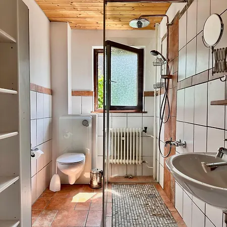 Werner Mit 5 Schlafzimmern, Sauna & Naturidylle Schliengen