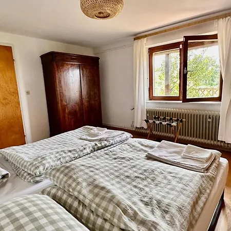 Werner Mit 5 Schlafzimmern, Sauna & Naturidylle Schliengen